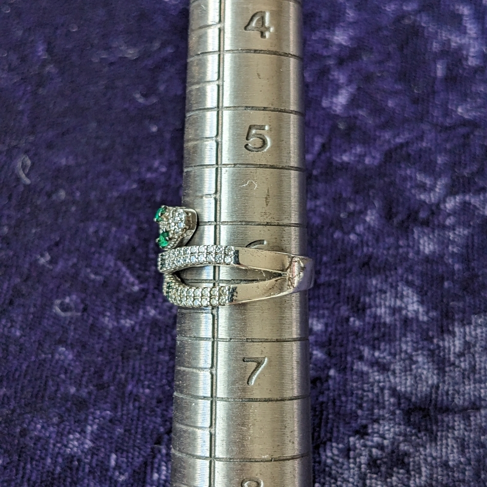 Emerald Accent Silver Snake Ring - Modern Women Jewelry - Picture 8 of 9